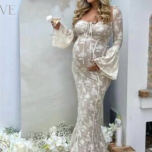 Chic Lace Long Sleeve Maternity Dress